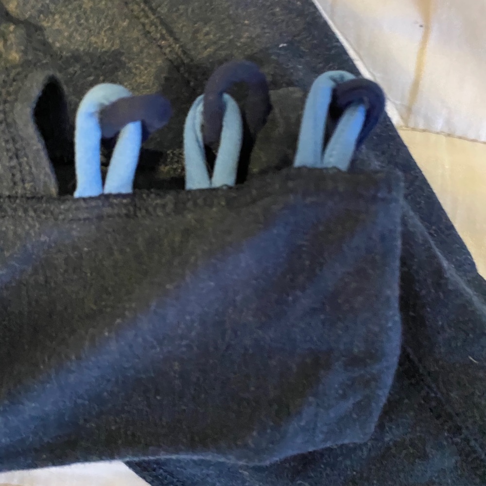 kohl’s blue pants with cute holes at bottom